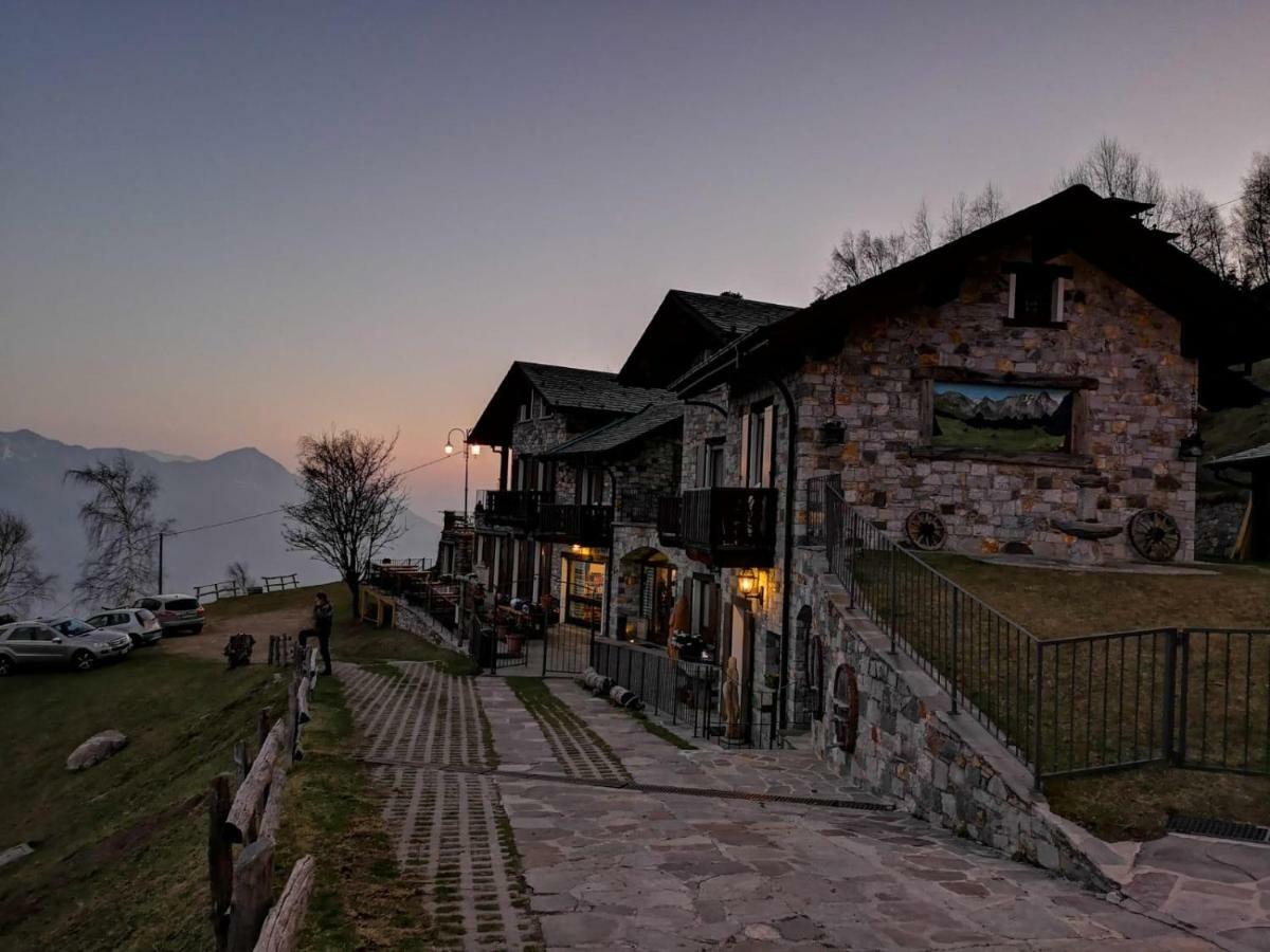 Agriturismo Giacomino Gera Lario Exteriör bild